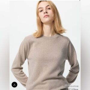 Uniqlo Women's 100 % Cashmere Sweater Beige NWT Size Small